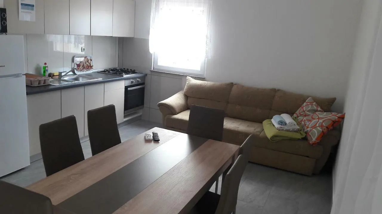 Pearl Apartments Pag Pag Town Croazia