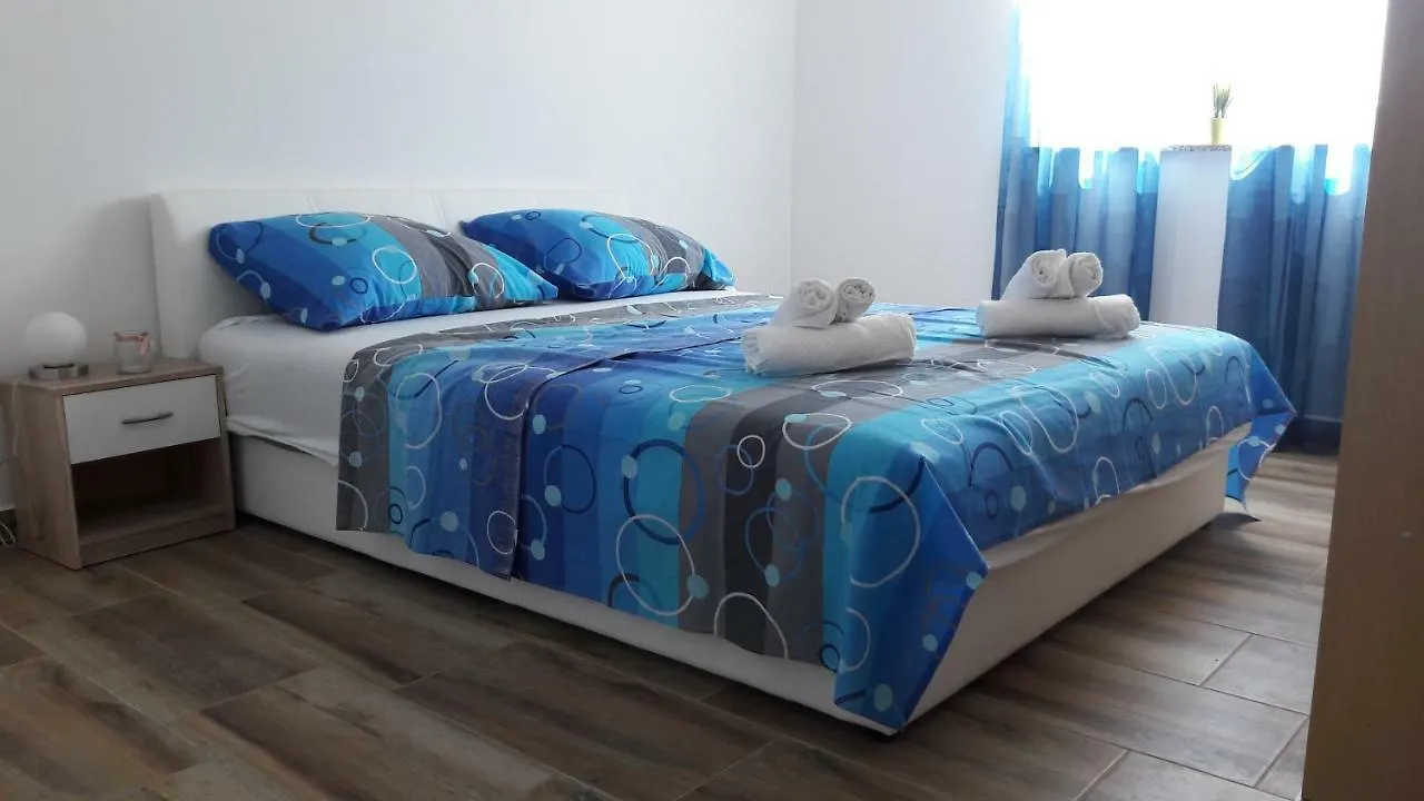 Pearl Apartments Pag Pag Town