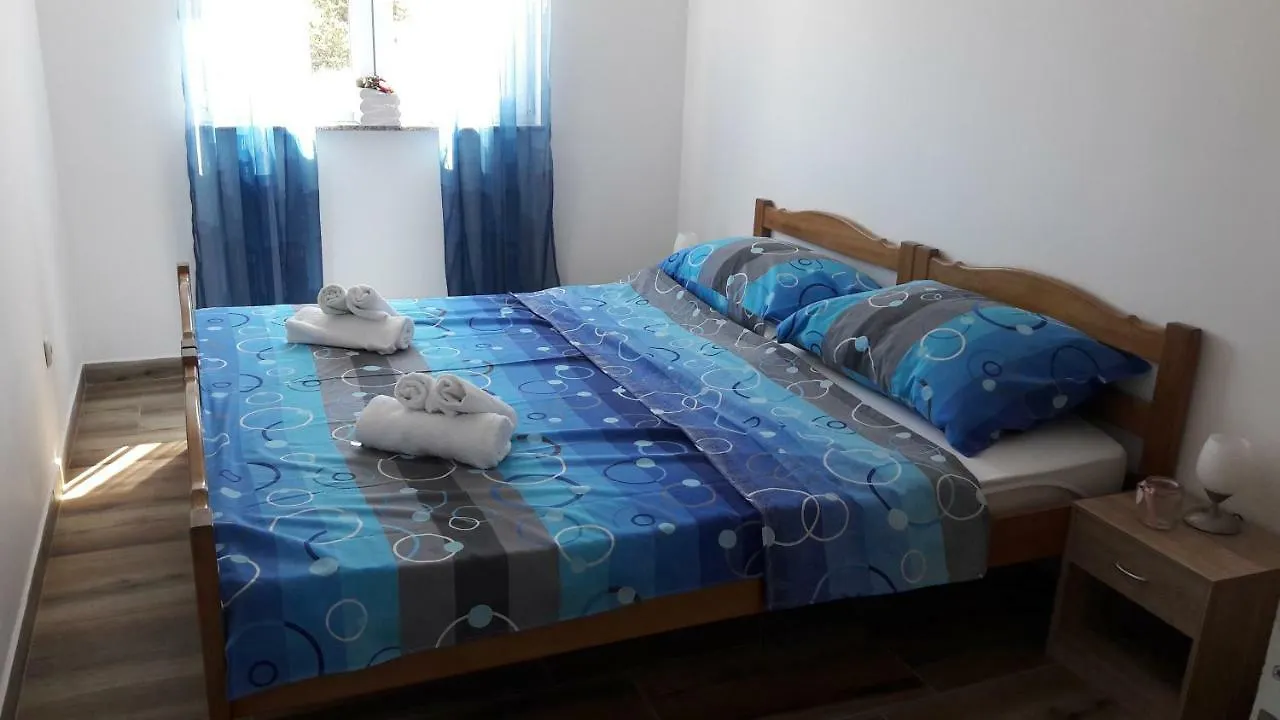 Pearl Apartments Pag Pag Town
