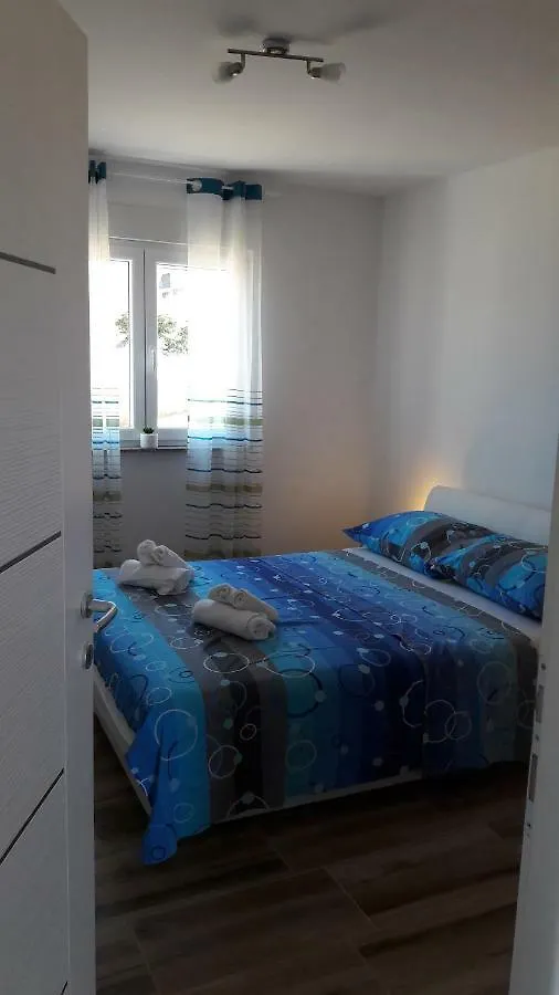 Pearl Apartments Pag Pag Town